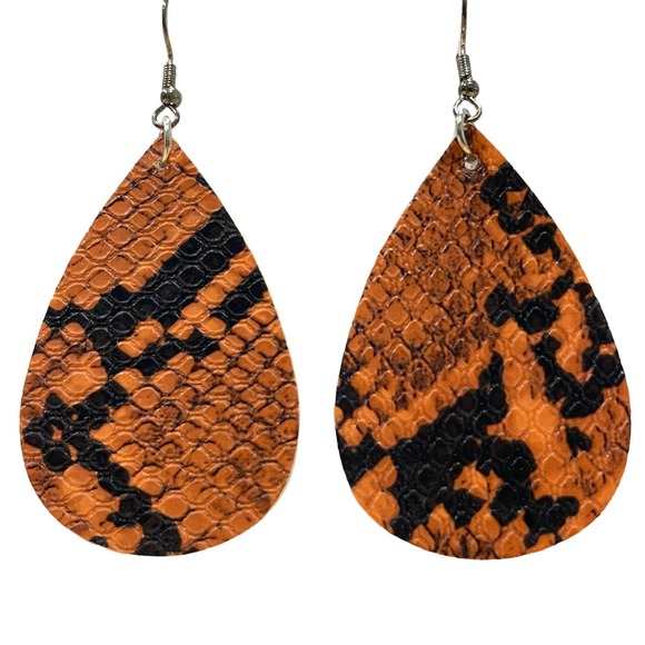 Boutique Lightweight Orange Snake Print Faux Leather Teardrop Dangle Earrings - Picture 1 of 1